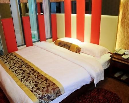 Отель Super 8 Nanjing Jiefang Road Экстерьер фото
